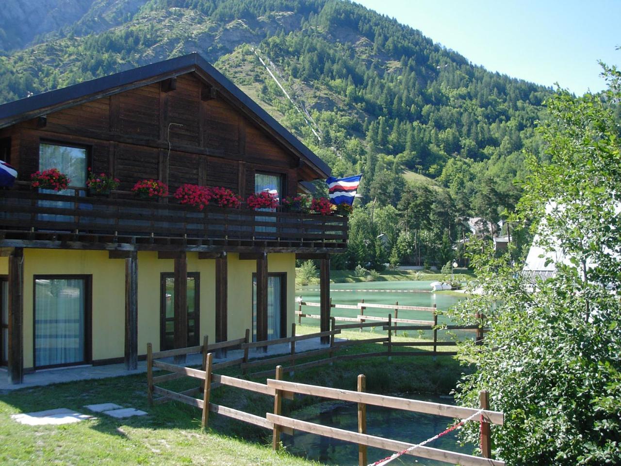 Hotel Ca Fiore Bardonecchia Luaran gambar